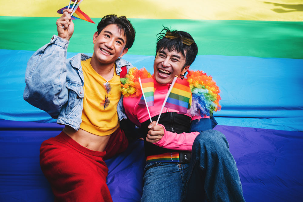 ย้อนเส้นทาง 23 ปี : ผ่านอุปสรรค สู่ 'สมรสเท่าเทียม' จารึกประวัติศาสตร์ชาติแรกในอาเซียน 