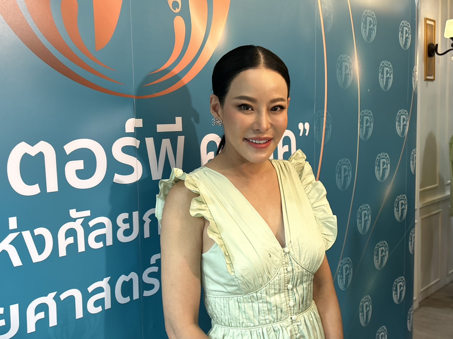 เดินหน้าต่อเรื่องคดี หนิง ปณิตา ยังอยู่บ้านหลังเดียวกับ จิน