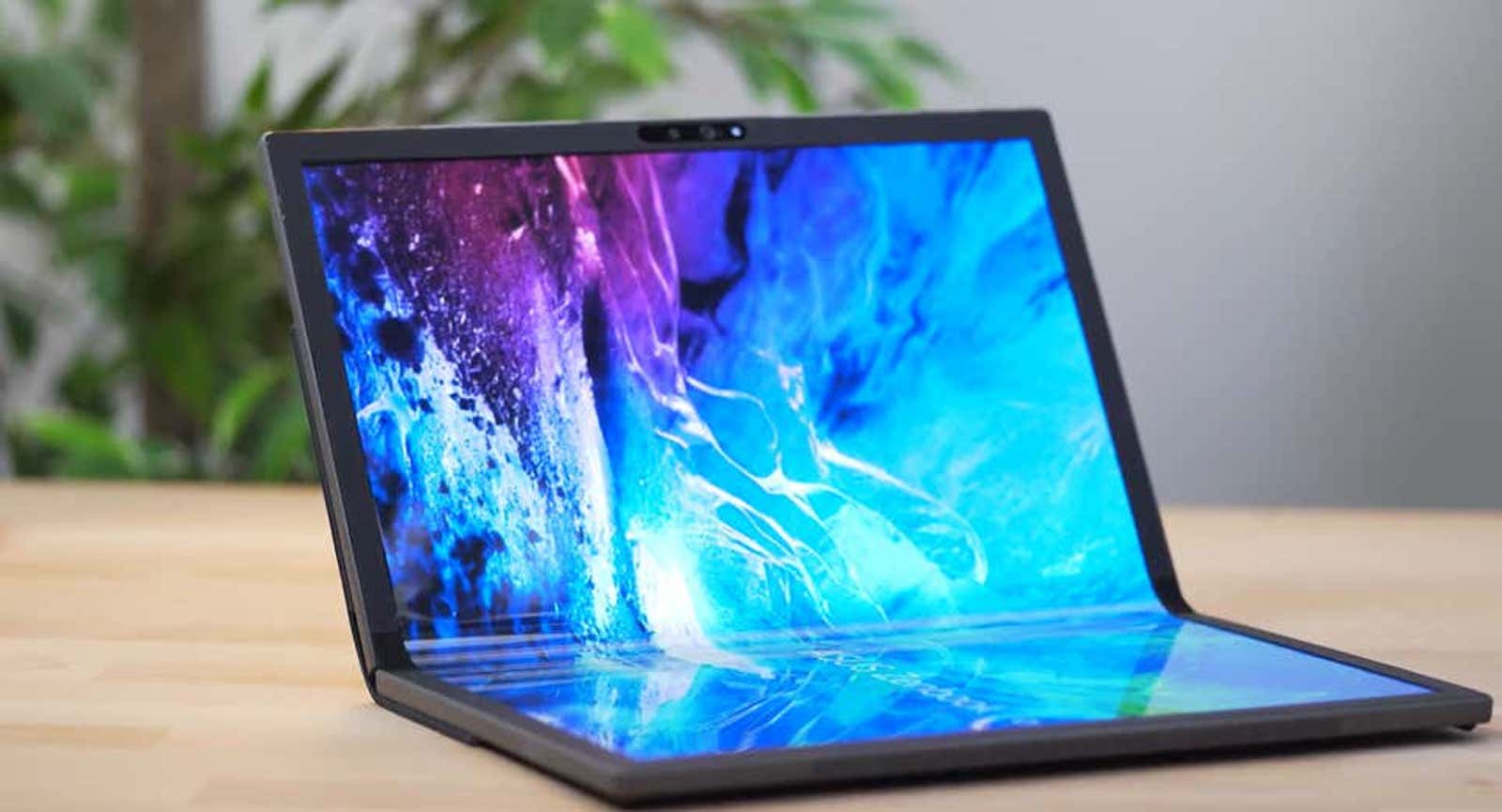 Apple อาจจะออก iPad พับได้ และ Macbook Hybrid จอ 20 นิ้ว!