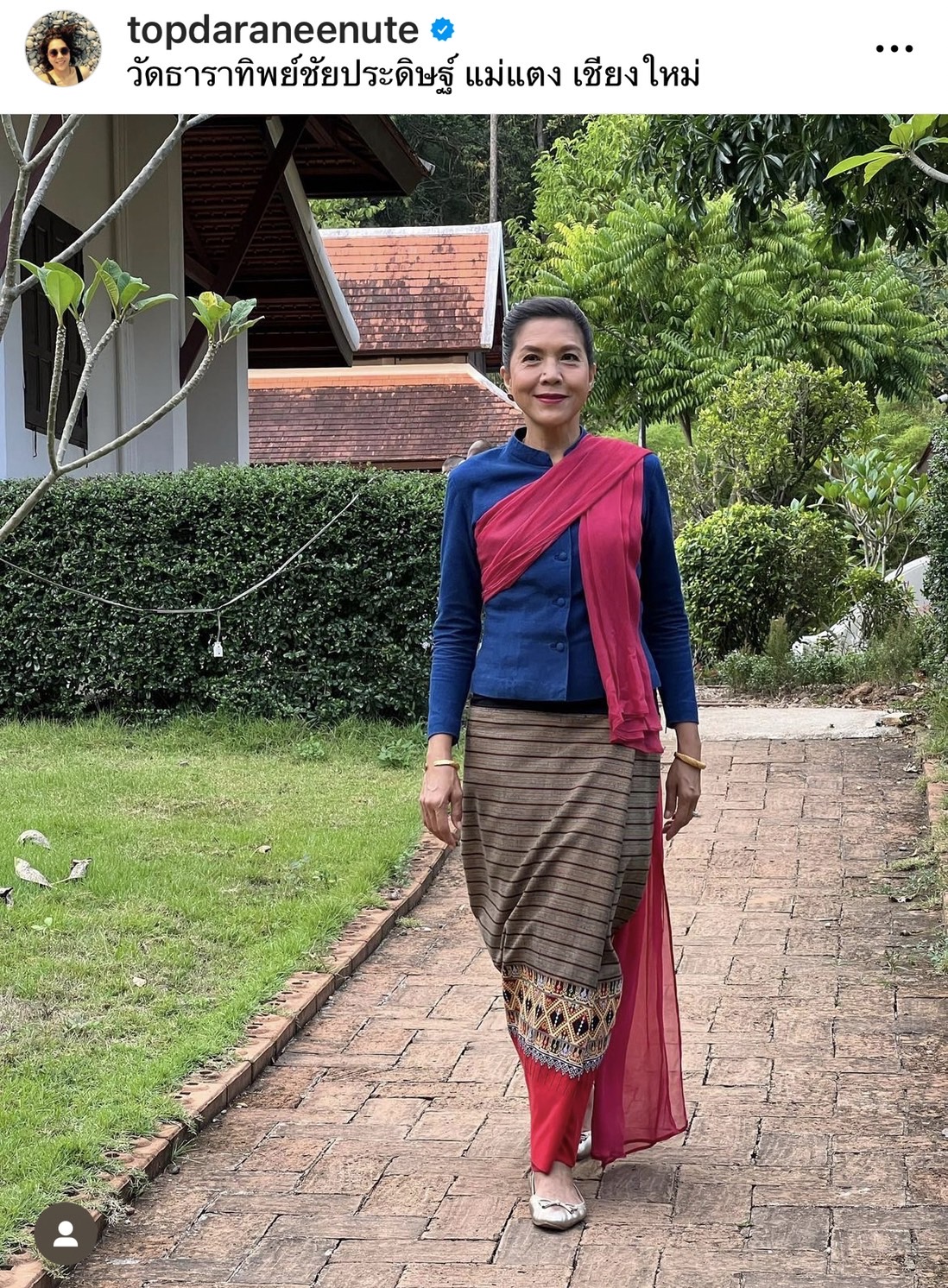 ท็อป ดารณีนุช แจงช่วยอัปเดตข้อมูลด้วย ร้านก๋วยเตี๋ยวปิดไป 6 ปี และ เปลี่ยนกลับมาใช้สกุลเดิม “ปสุตนาวิน” ได้ 8 ปีแล้ว ท็อป ดารณีนุช แจงช่วยอัปเดตข้อมูลด้วย ร้านก๋วยเตี๋ยวปิดไป 6 ปี และ เปลี่ยนกลับมาใช้สกุลเดิม “ปสุตนาวิน” ได้ 8 ปีแล้ว