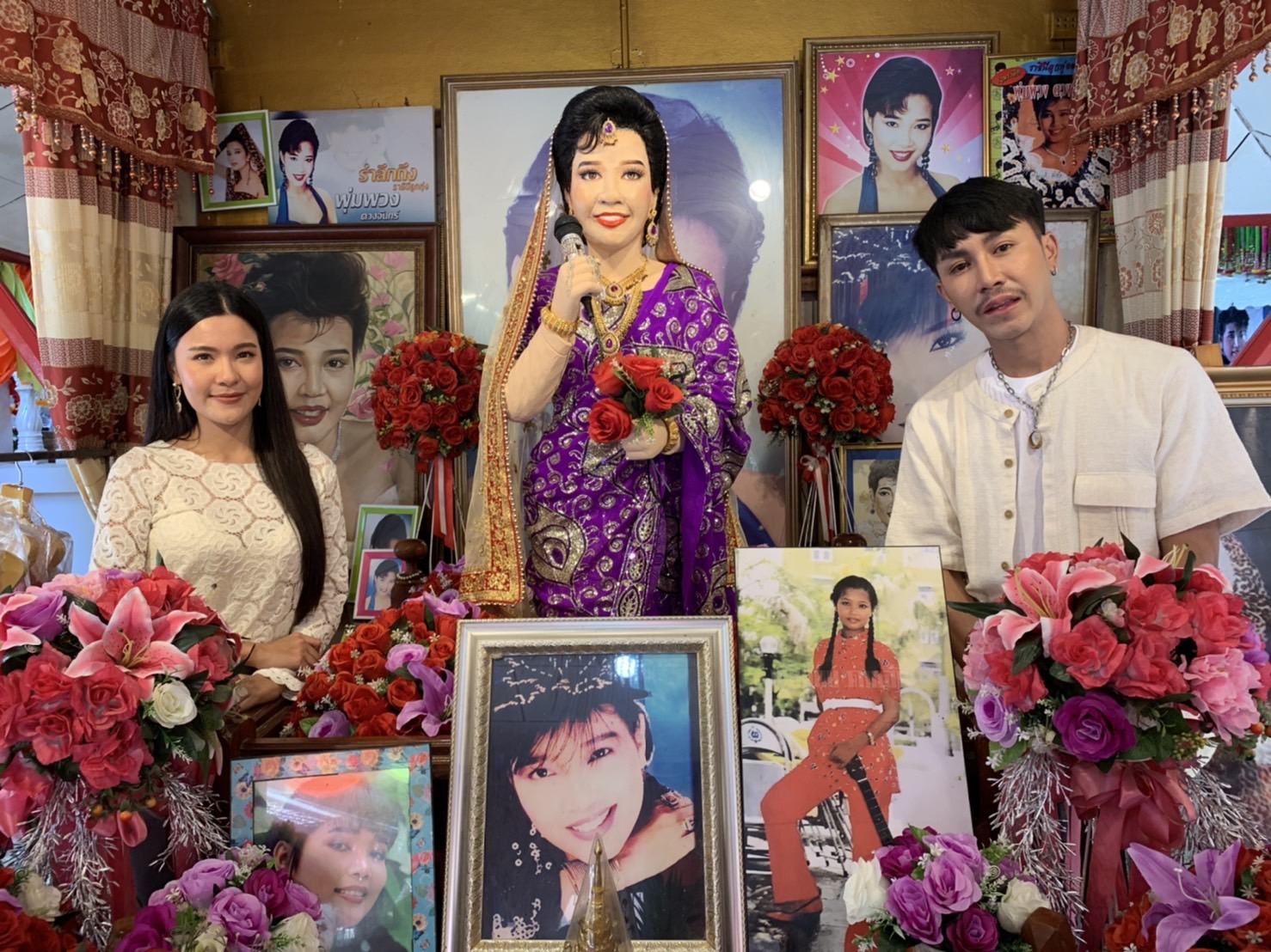 เปิดใจ “ตรี ชัยณรงค์” เข้าสักการะ “แม่ผึ้ง พุ่มพวง” รำลึกครบรอบ 30 ปีที่จากไป