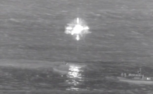 เครื่องบินสินค้าโบอิ้ง 737 จอดฉุกเฉินกลางแปซิฟิก นอกชายฝั่งฮาวาย เครื่องบินสินค้าโบอิ้ง 737 จอดฉุกเฉินกลางแปซิฟิก นอกชายฝั่งฮาวาย