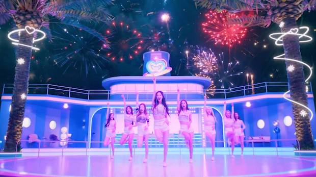 แม่มาตามนัด!! Girls’ Generation ปล่อยเอ็มวีเพลงเอกอัลบั้มฉลองเดบิวต์ 15 ปี แม่มาตามนัด!! Girls’ Generation ปล่อยเอ็มวีเพลงเอกอัลบั้มฉลองเดบิวต์ 15 ปี