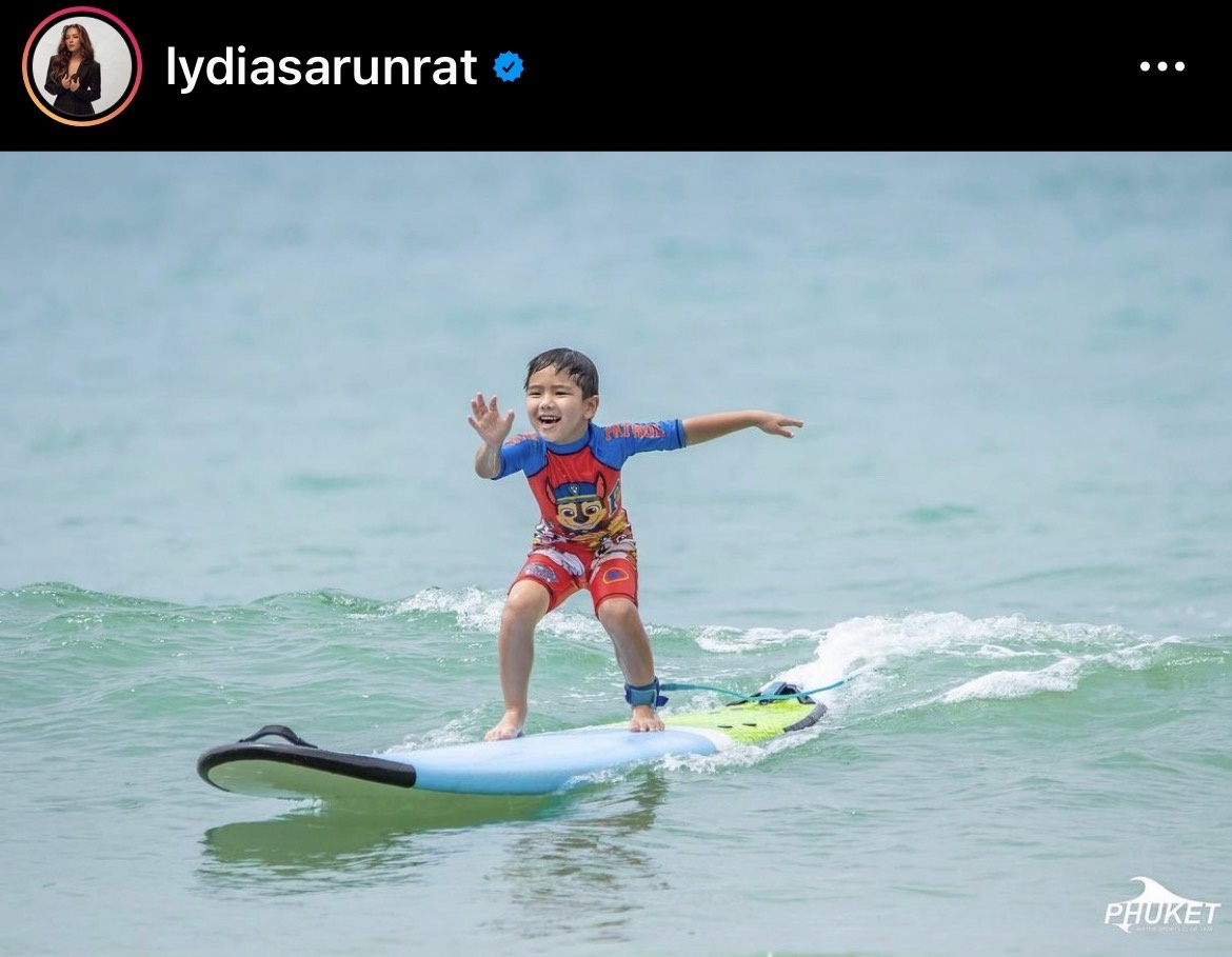 น้องดีแลน โชว์ลีลาโต้คลื่นครั้งแรก!! บอกเลยว่าเก่งมากกกก น้องดีแลน โชว์ลีลาโต้คลื่นครั้งแรก!! บอกเลยว่าเก่งมากกกก