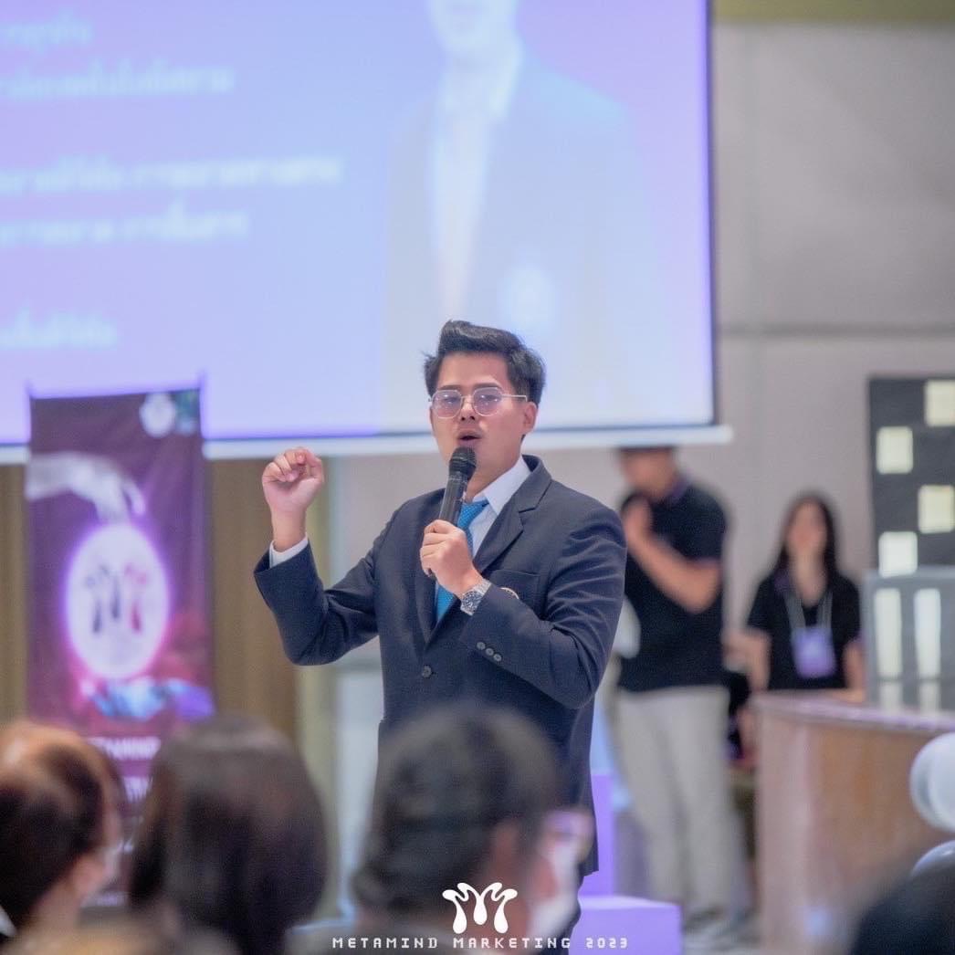 โพลชี้! คนทุกสาขาอาชีพ เชียร์ “อภิสิทธิ์” นอนมาหัวหน้า ปชป โพลชี้! คนทุกสาขาอาชีพ เชียร์ “อภิสิทธิ์” นอนมาหัวหน้า ปชป