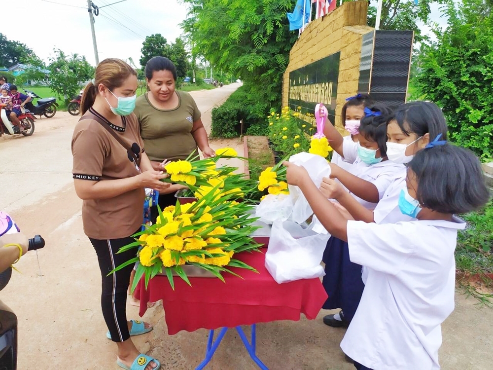 โรงเรียนบ้านแก้วเพชรพลอย จ.สระแก้ว สอนทักษะอาชีพ-สร้างคลังอาหาร “โครงการเลี้ยงไก่ไข่เพื่ออาหารกลางวันนักเรียน”