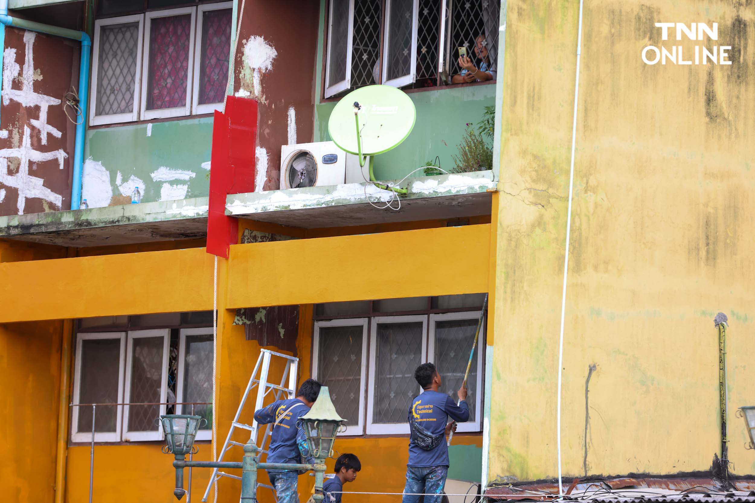 ชัชชาติทาสีปรับภูมิทัศน์ อาคารริมคลองผดุงกรุงเกษมมุ่งสู่โซนระดับโลก ชัชชาติทาสีปรับภูมิทัศน์ อาคารริมคลองผดุงกรุงเกษมมุ่งสู่โซนระดับโลก