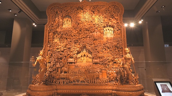 “พิพิธภัณฑ์ศิลป์แผ่นดิน” ผลงานสถาบันสิริกิติ์   (มีคลิป)