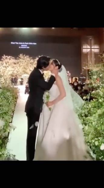 ฮาทั้งโซเชียล!! เมื่อ “อีมินโฮ” อวยพรวันวิวาห์ “พัคชินฮเย” แบบนี้ ฮาทั้งโซเชียล!! เมื่อ “อีมินโฮ” อวยพรวันวิวาห์ “พัคชินฮเย” แบบนี้