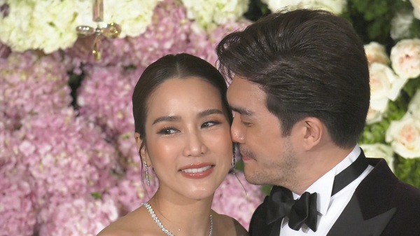 วิวาห์หวานจั๊กจั่น-เค วัฒนา ควงคู่เข้าพิธีมงคลสมรส   (มีคลิป) 