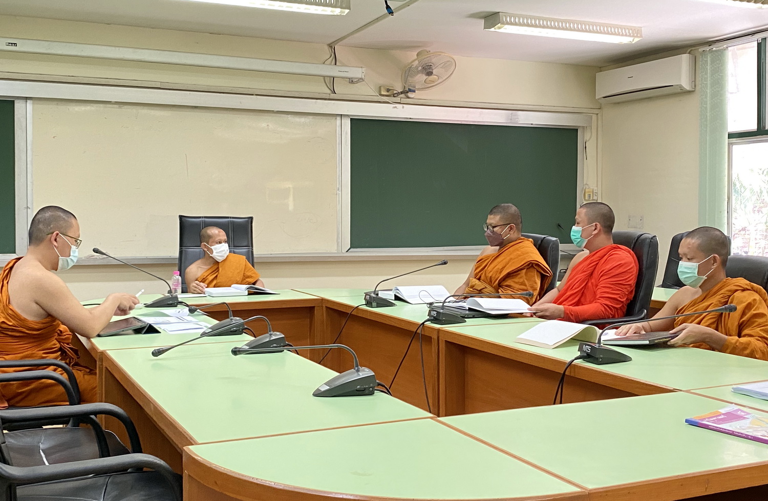 สสส. หนุน 3,000 วัดทั่วประเทศสู่วัดปลอดบุหรี่ พร้อมชู “วัดสวนดอก” ต้นแบบวัดปลอดบุหรี่ สสส. หนุน 3,000 วัดทั่วประเทศสู่วัดปลอดบุหรี่ พร้อมชู “วัดสวนดอก” ต้นแบบวัดปลอดบุหรี่