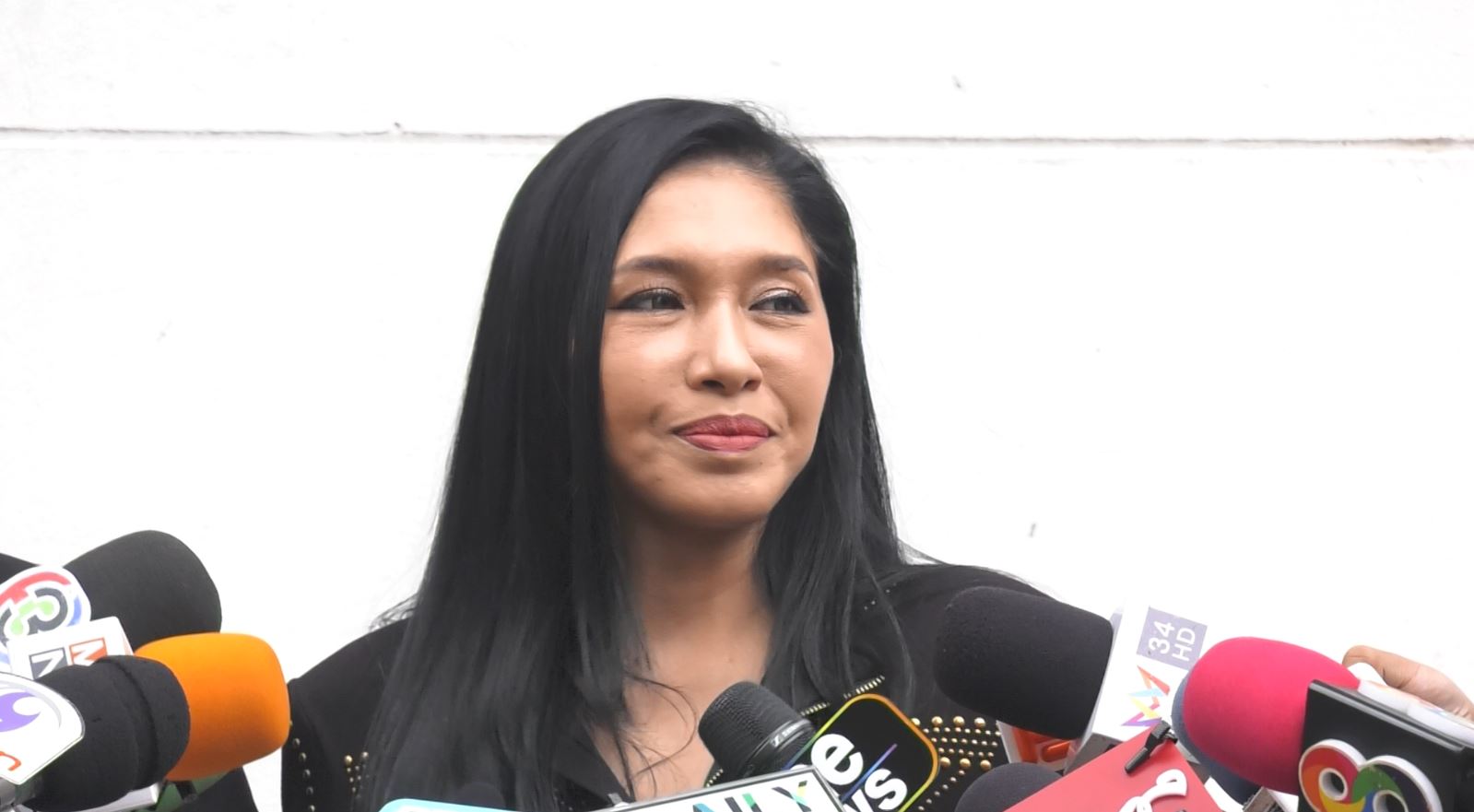 เอ้ ชุติมา ร่ำไห้เล่าวินาทีเลิกอดีตแฟน โชว์สลิปให้เงินฝ่ายชายจนถูกมองว่าหมดตัว