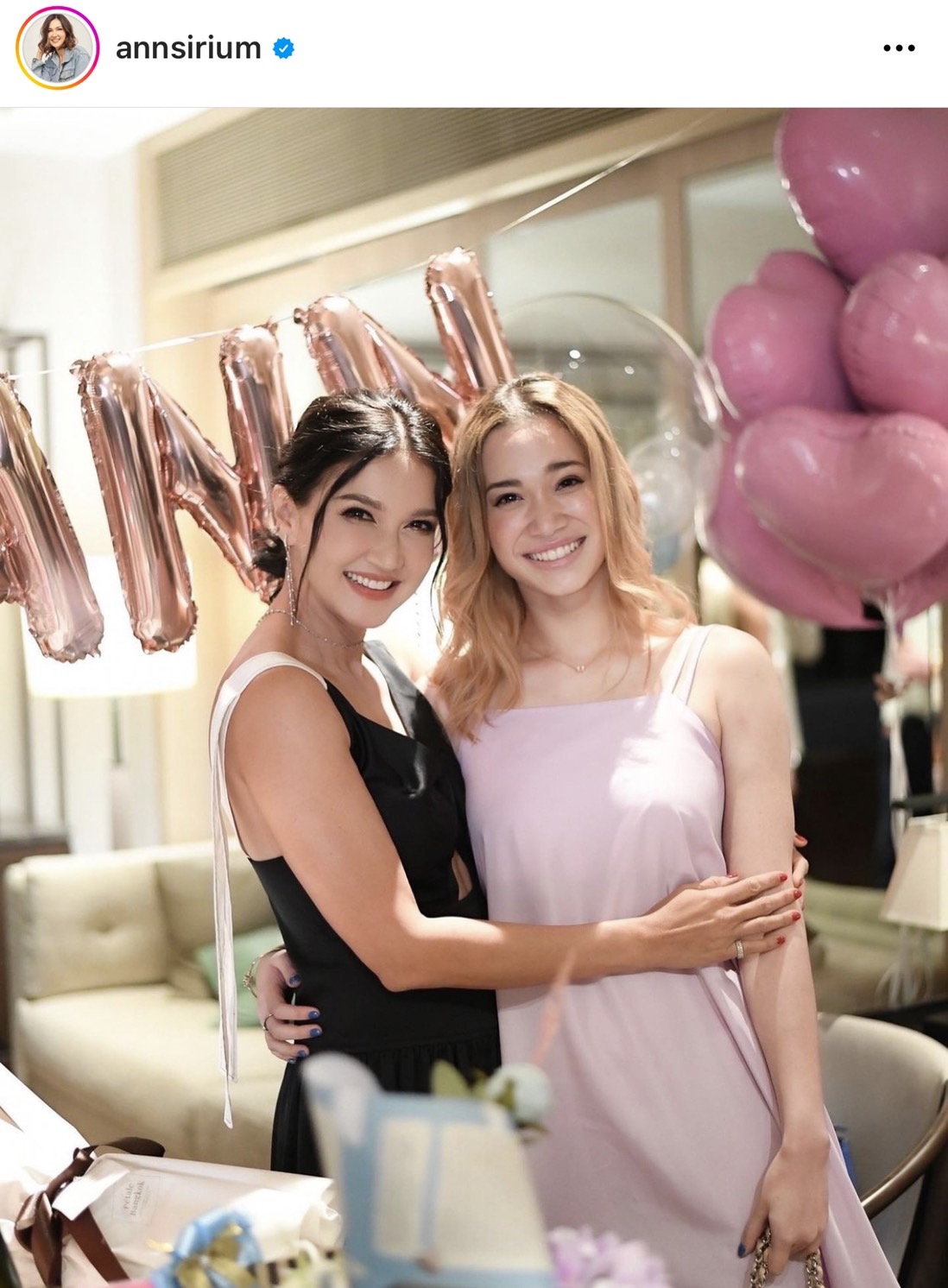 แอน สิเรียม ไม่ยุ่งเรื่องรักลูกสาว ด้าน นนนี่ ยืนยัน ยังโสดสนิท มองรักครั้งเก่าเป็นบทเรียน แอน สิเรียม ไม่ยุ่งเรื่องรักลูกสาว ด้าน นนนี่ ยืนยัน ยังโสดสนิท มองรักครั้งเก่าเป็นบทเรียน