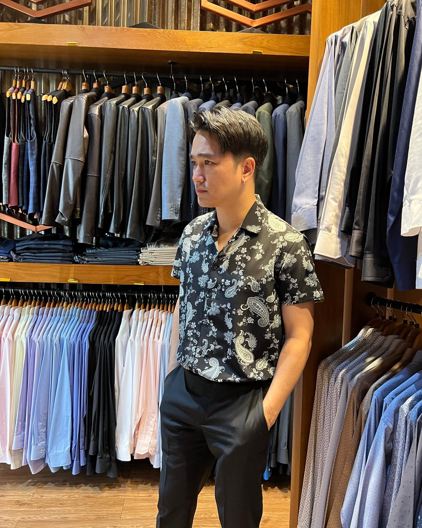 เอ๊ะ จิรากร อัปเดตคดีถูกทำร้ายร่างกาย เผย สภาพจิตใจดีขึ้นแล้ว เอ๊ะ จิรากร อัปเดตคดีถูกทำร้ายร่างกาย เผย สภาพจิตใจดีขึ้นแล้ว