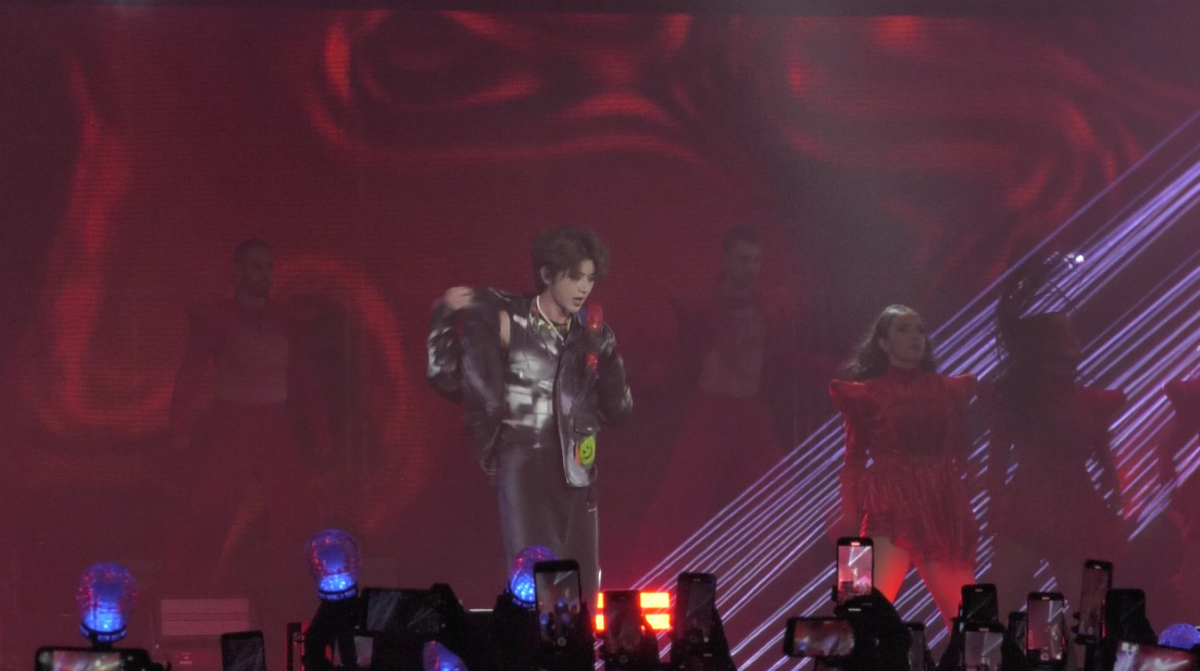 หล่อ ไหว้สวย พูดไทยเก่ง!! ‘ช่ายสวี่คุน’ จัดเต็มเวิลด์ทัวร์แรกในไทยสุดฟิน หล่อ ไหว้สวย พูดไทยเก่ง!! ‘ช่ายสวี่คุน’ จัดเต็มเวิลด์ทัวร์แรกในไทยสุดฟิน