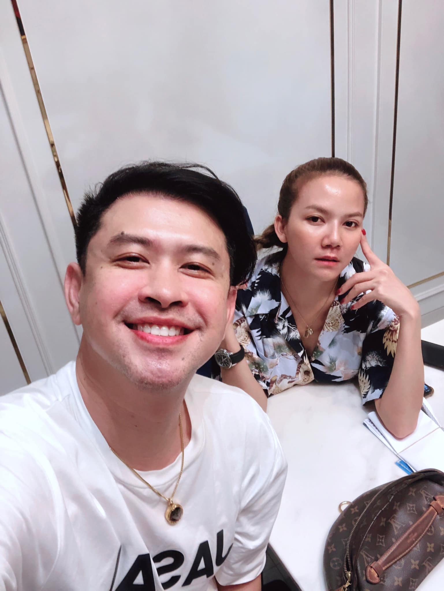 4 คู่รักคนบันเทิง ยืนยันรักยังแฮปปี้ ไม่ใช่คู่รักเสียงดีเลิกเงียบแน่นอน 4 คู่รักคนบันเทิง ยืนยันรักยังแฮปปี้ ไม่ใช่คู่รักเสียงดีเลิกเงียบแน่นอน