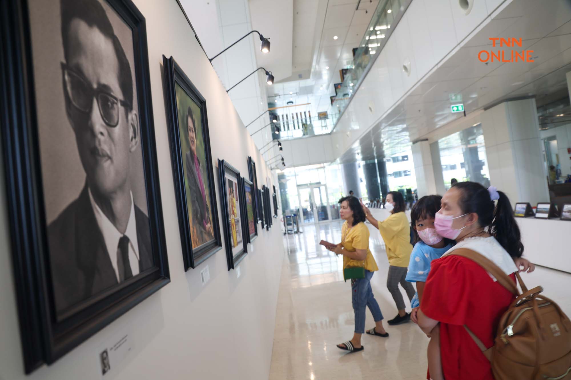 กษัตริย์ของราษฎร นิทรรศการภาพถ่ายรำลึกถึงในหลวง ร.9 กษัตริย์ของราษฎร นิทรรศการภาพถ่ายรำลึกถึงในหลวง ร.9