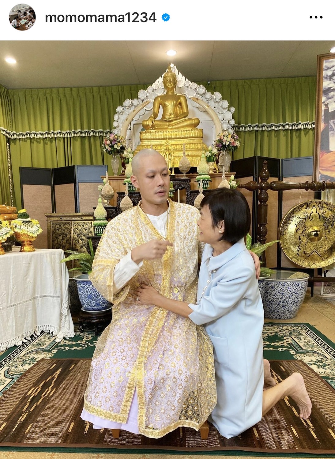 หน่อง ธนา เข้าพิธีอุปสมบท คุณแม่งามทิพย์ สุดตื้นตันใจ... 