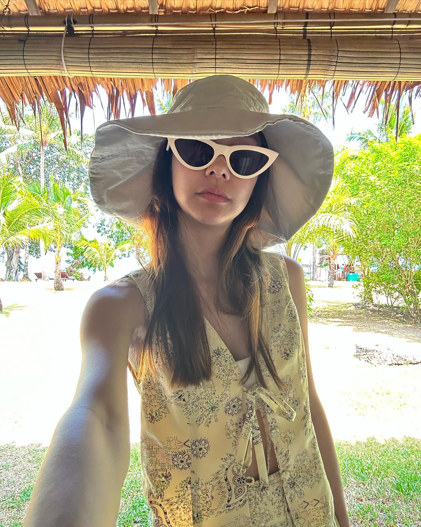 เต้ย จรินทร์พร ส่งกำลังใจให้ แมท ภีรนีย์ หลังเลิก สงกรานต์ ดีใจที่เห็นเพื่อนยิ้มได้