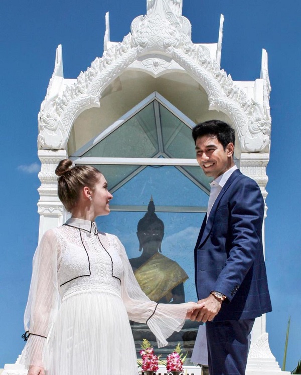 “ทิน โชคกมลกิจ” ให้กำลังใจภรรยา “เอส กันตพงศ์” (มีคลิป) “ทิน โชคกมลกิจ” ให้กำลังใจภรรยา “เอส กันตพงศ์” (มีคลิป)