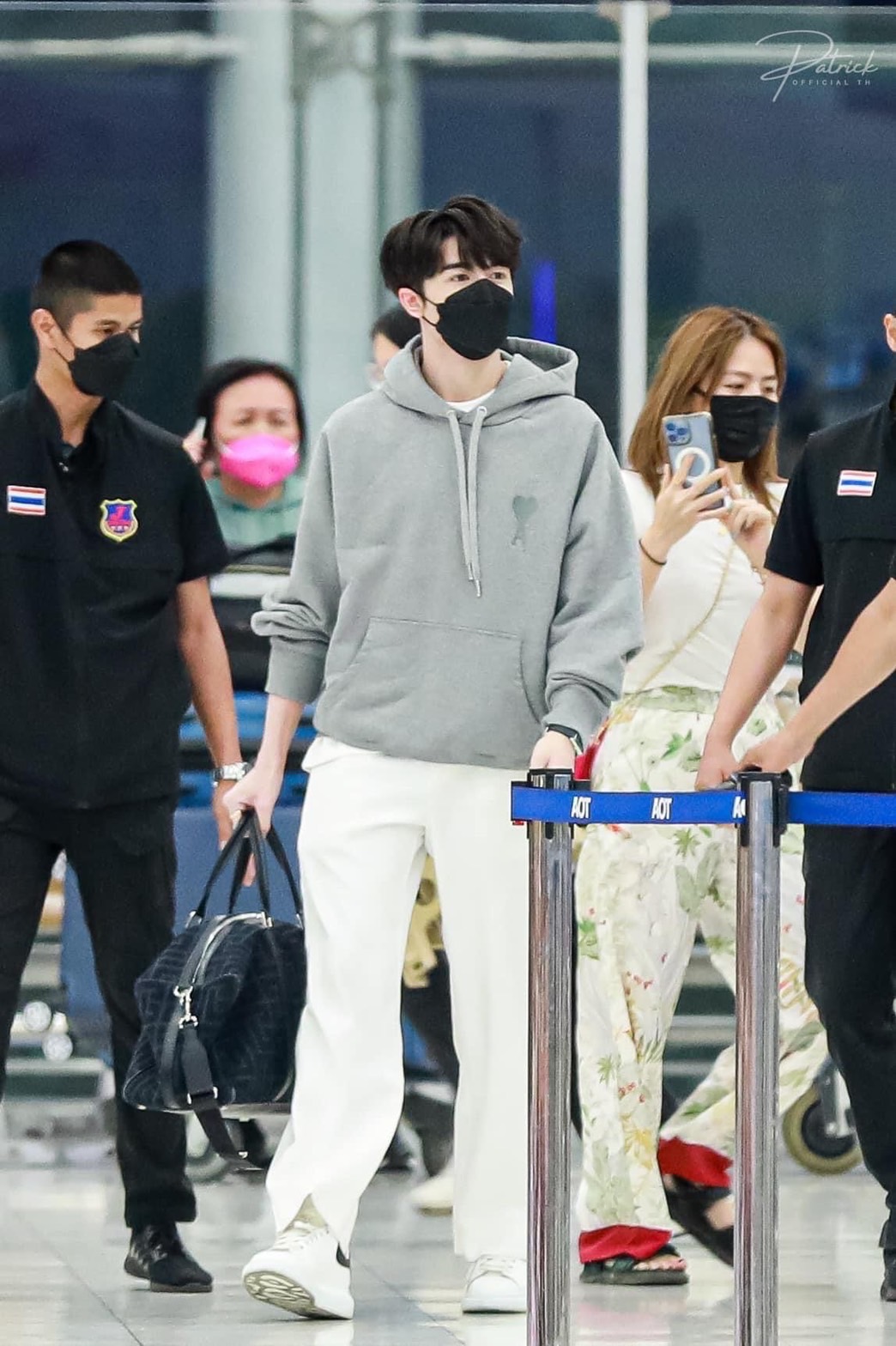 “แพทริค ณัฐวรรธ์” ไปสานฝันต่อ บินกลับจีน แฟนคลับติดแฮชแท็ก #ไว้เจอกันใหม่นะคับแพทริค “แพทริค ณัฐวรรธ์” ไปสานฝันต่อ บินกลับจีน แฟนคลับติดแฮชแท็ก #ไว้เจอกันใหม่นะคับแพทริค