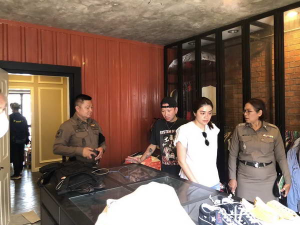 แจง ภรรยา แจ๊ส ชวนชื่น โพสต์ข้อความแรก หลังตร.รวบตัว บู๊ คู่กรณีได้แล้ว