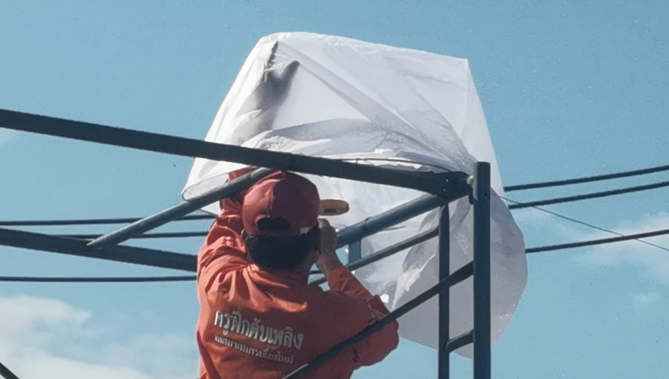 ลอยกระทงเชียงใหม่ ซ้อมเผารถเป็นคัน รับมือโคมยี่เป็งตก