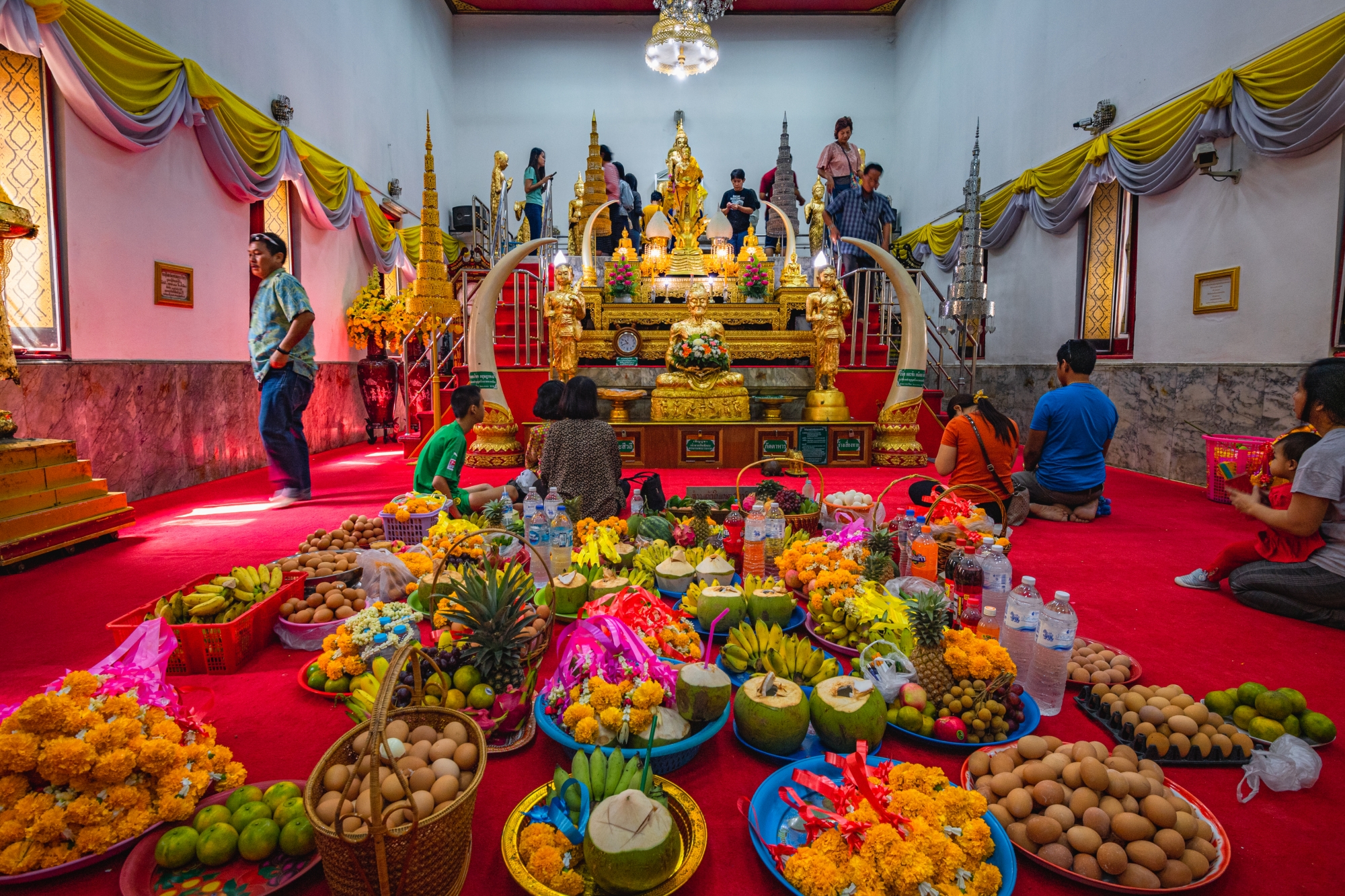 7 ที่เที่ยวสมุทรสงคราม 2565 เดินชิวเที่ยวตลาดน้ำ พร้อมนมัสการหลวงพ่อบ้านแหลม