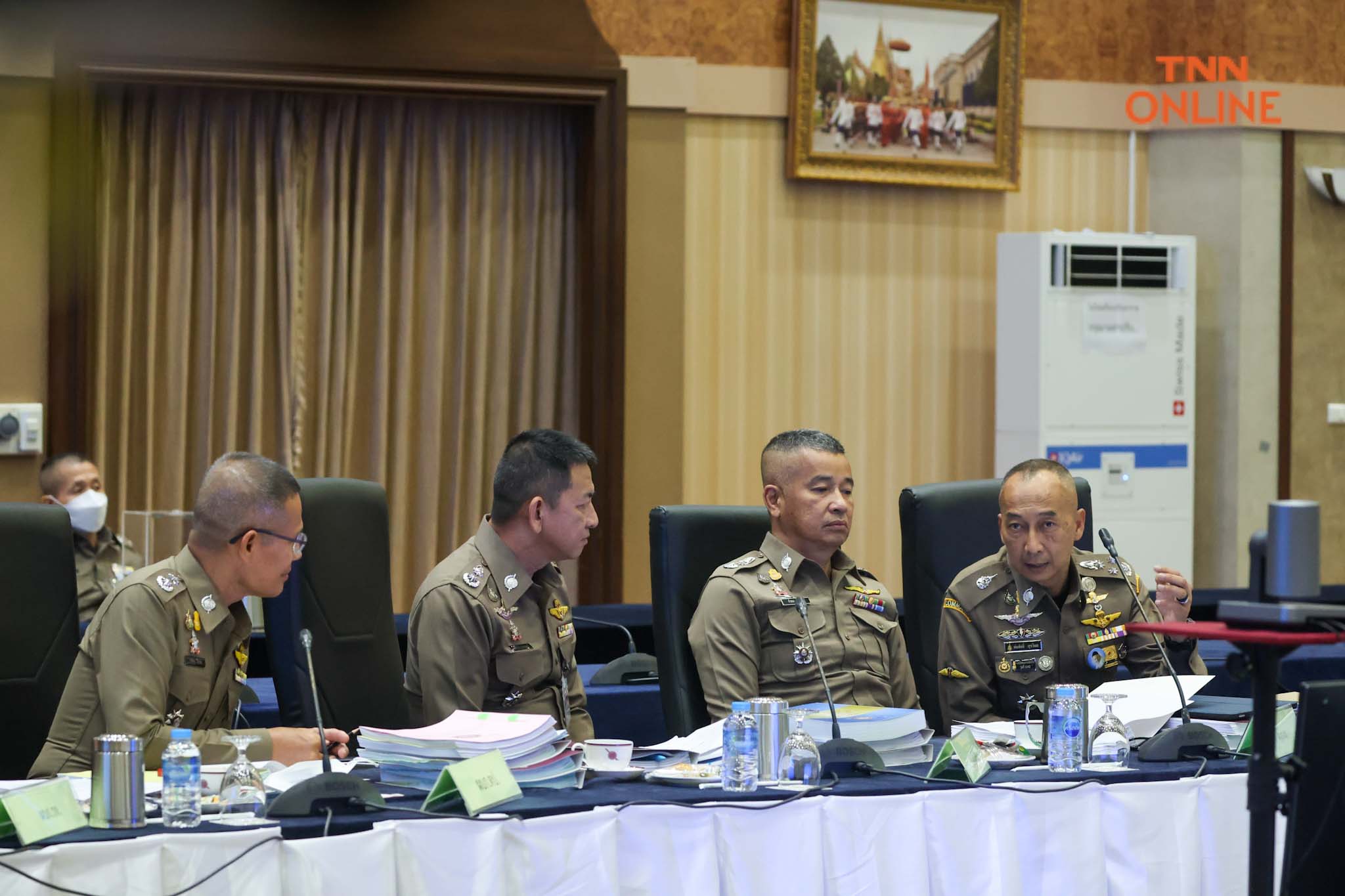 นายกฯกลับหลังประชุม ก.ตร. มีมติแต่งตั้ง ผบ.ตร. คนใหม่ นายกฯกลับหลังประชุม ก.ตร. มีมติแต่งตั้ง ผบ.ตร. คนใหม่