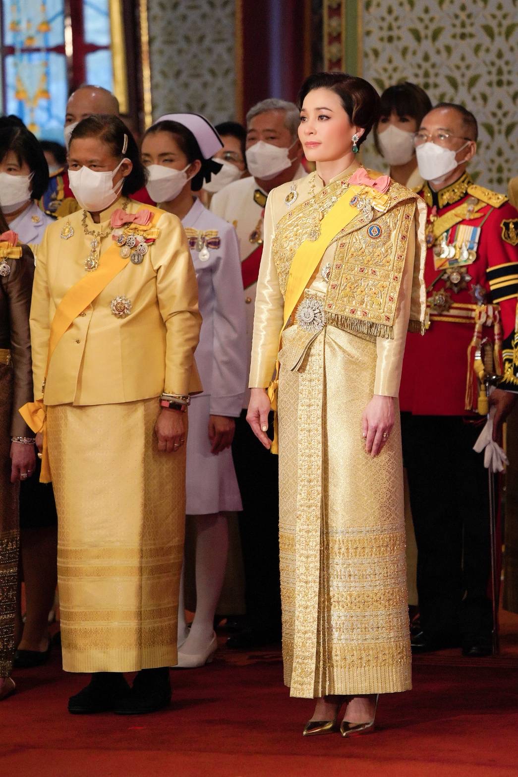 ในหลวง-ราชินี เสด็จออกมหาสมาคมในการพระราชพิธีเฉลิมพระชนมพรรษา วันที่ 28 กรกฎาคม 2565