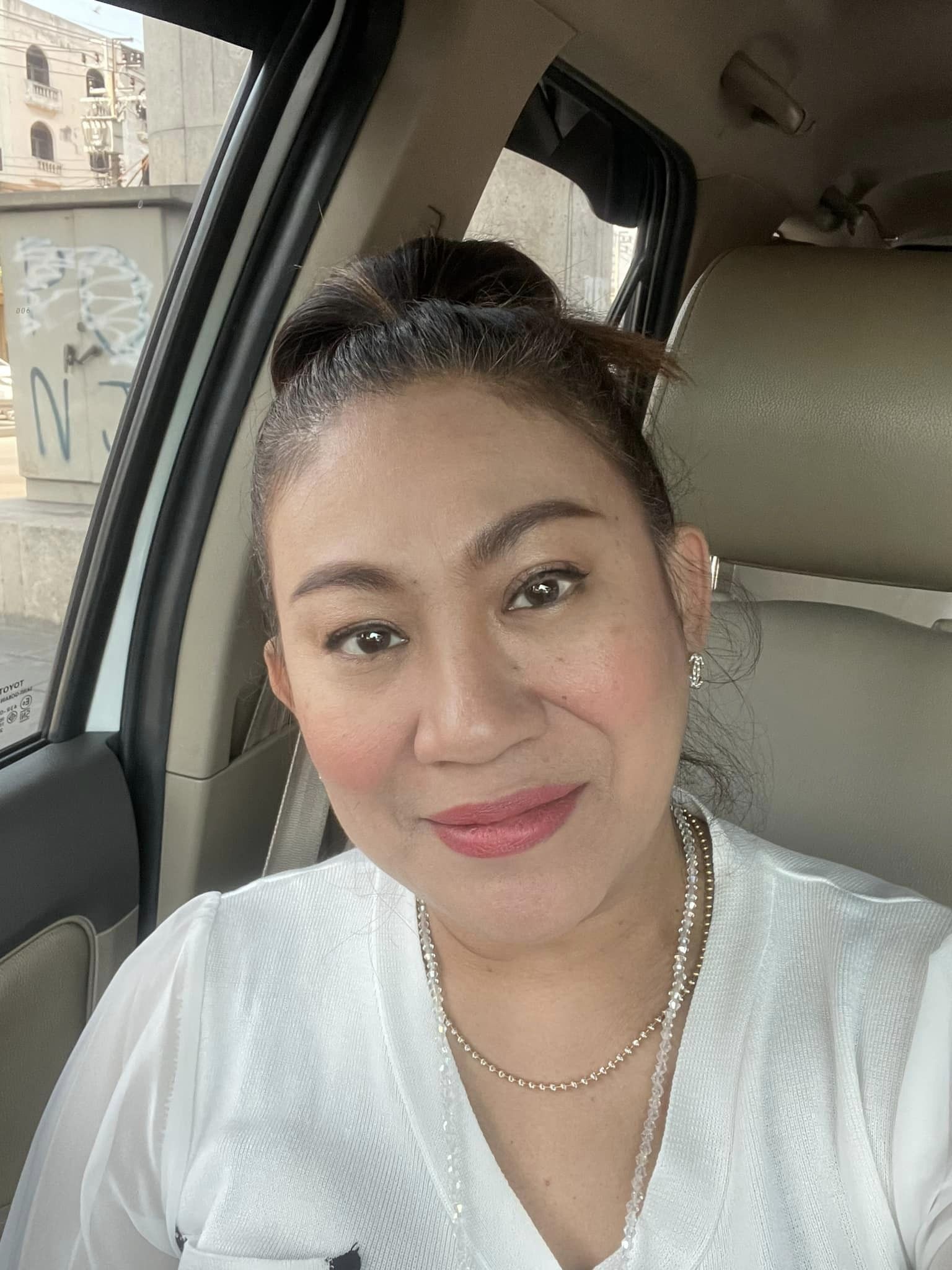 ไม่เลือกงาน ไม่ยากจน! จอย ชวนชื่น เปลี่ยนบทบาทไปเป็นแม่ค้าขายขนมงานวัด ไม่เลือกงาน ไม่ยากจน! จอย ชวนชื่น เปลี่ยนบทบาทไปเป็นแม่ค้าขายขนมงานวัด