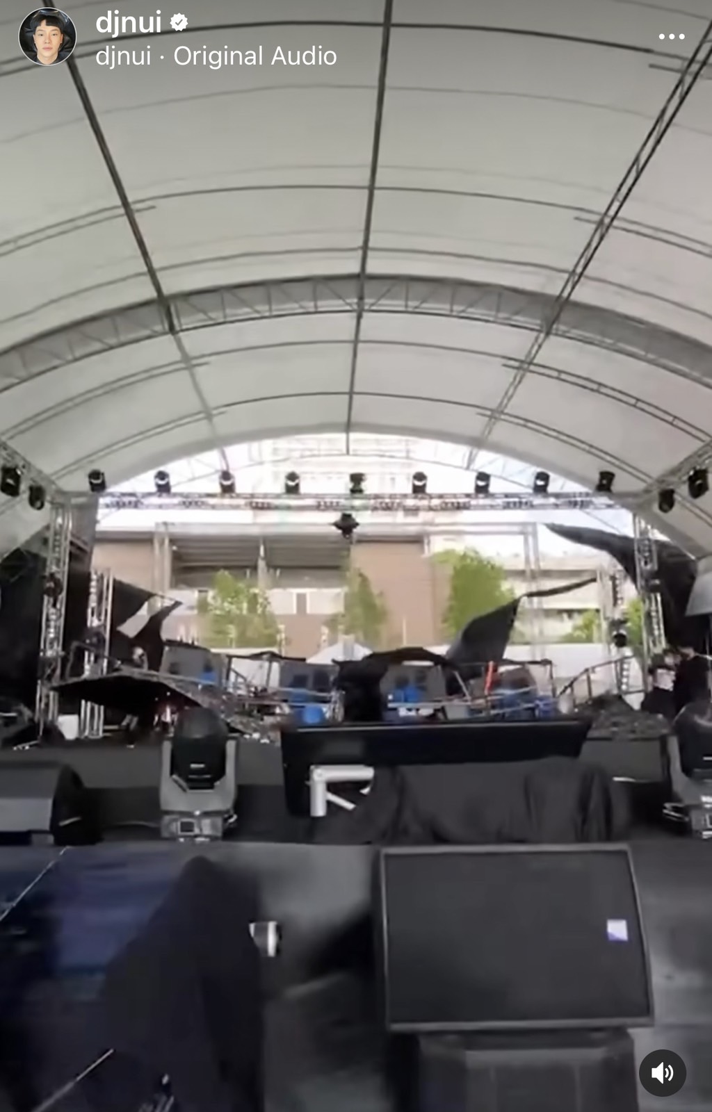 ดีเจนุ้ย สู้ชีวิต แต่พายุฝนสู้กลับ!! ต้องยกเลิกงาน ดีเจนุ้ย สู้ชีวิต แต่พายุฝนสู้กลับ!! ต้องยกเลิกงาน