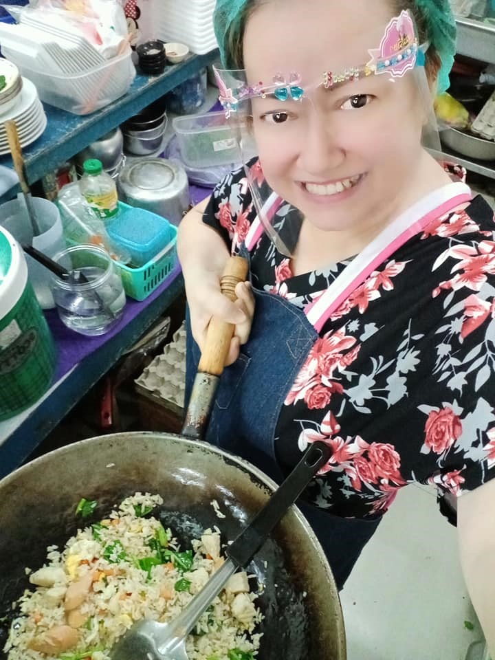 แหม่ม อลิษา สุดช็อก! ถูกไล่ที่ร้านอาหาร ให้ย้ายออกภายในสิ้น ก.ย นี้ แหม่ม อลิษา สุดช็อก! ถูกไล่ที่ร้านอาหาร ให้ย้ายออกภายในสิ้น ก.ย นี้