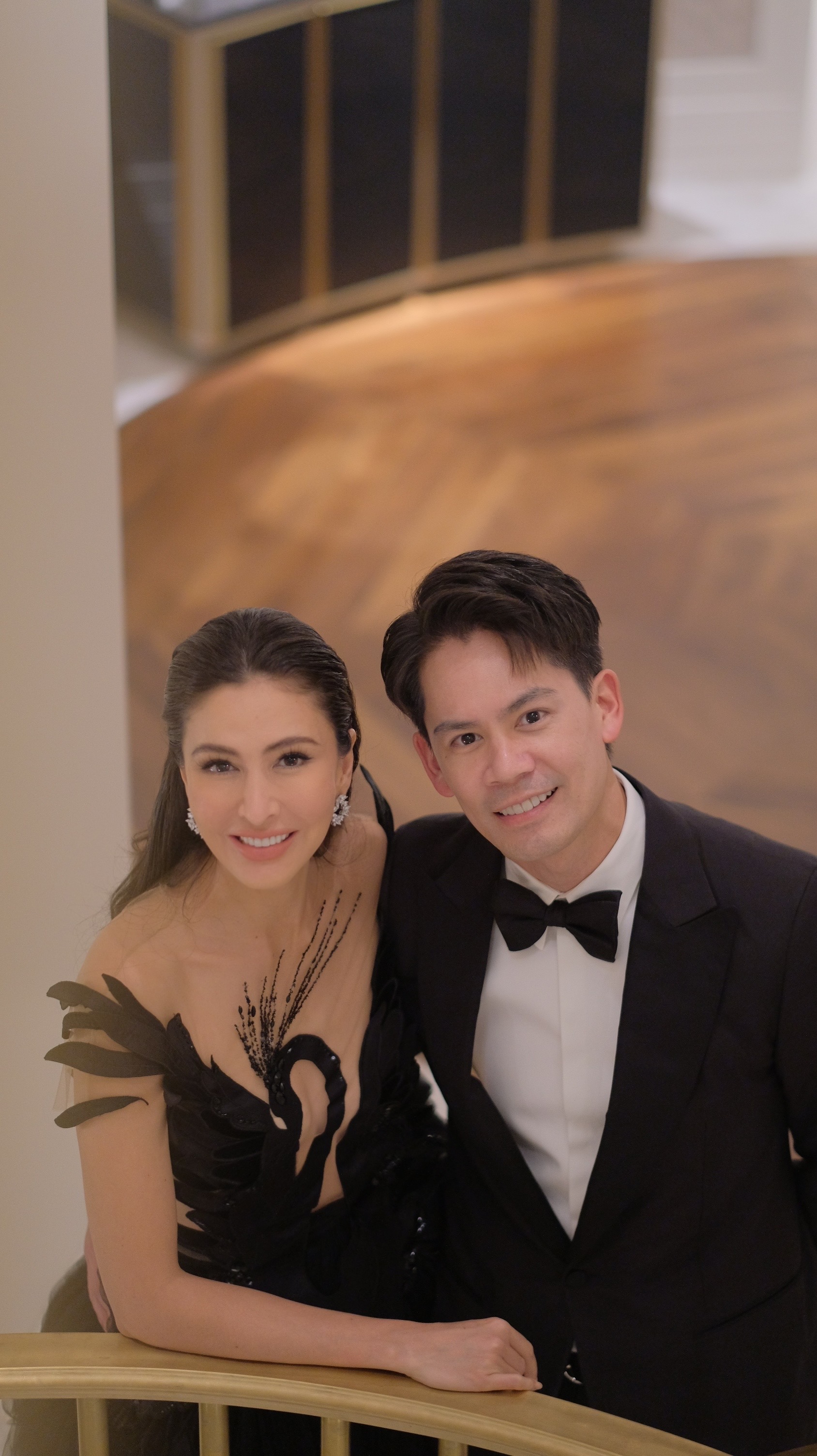 ศรีริต้า ควงสามี กรณ์ ณรงค์เดช ร่วมงานแบรนด์ระดับโลกที่สเปน