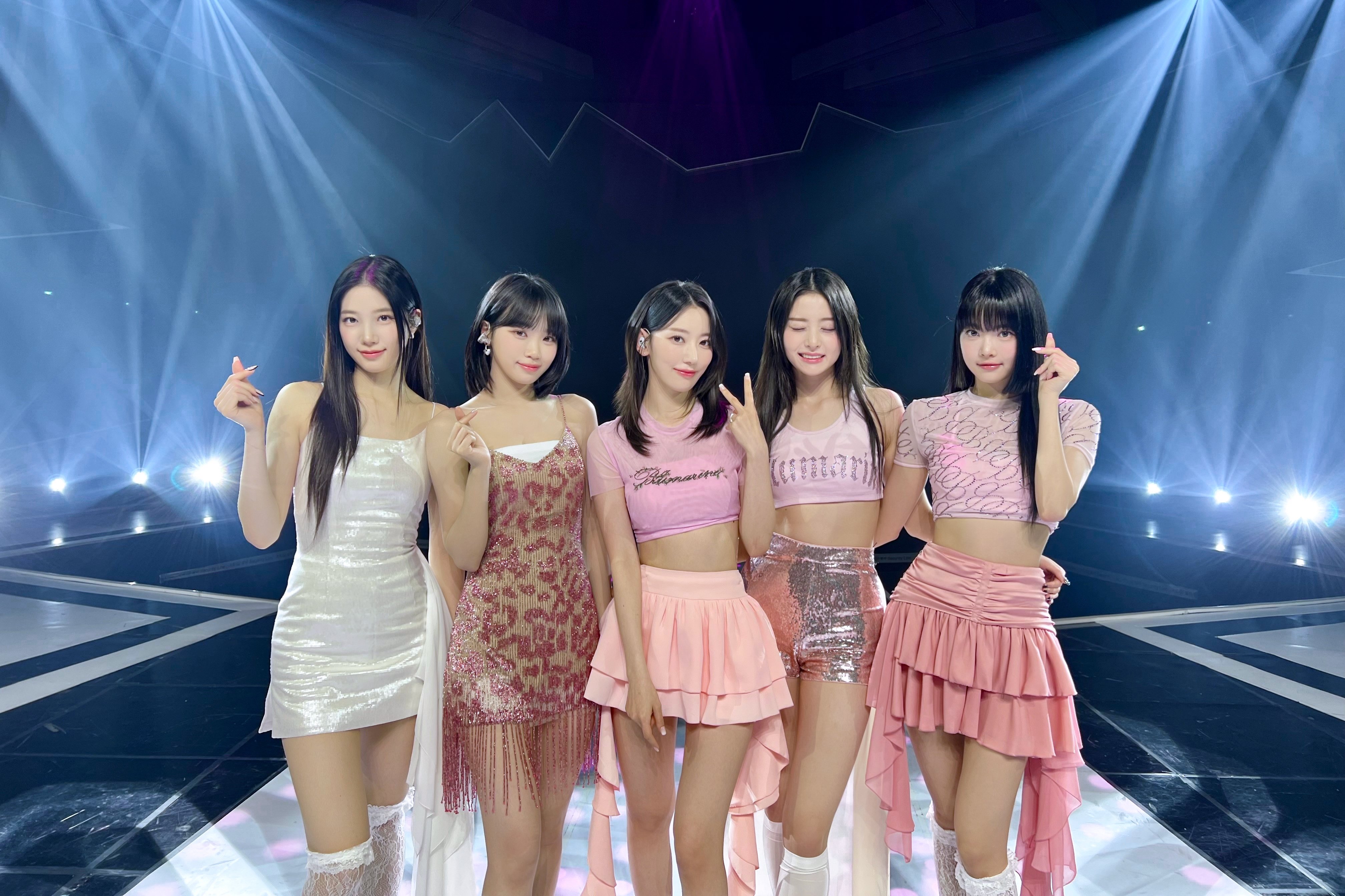 สาวๆ LE SSERAFIM เกิร์ลกรุ๊ปเคป็อป ที่ใช้ผลงานเพลงพิสูจน์ความสามารถ สาวๆ LE SSERAFIM เกิร์ลกรุ๊ปเคป็อป ที่ใช้ผลงานเพลงพิสูจน์ความสามารถ