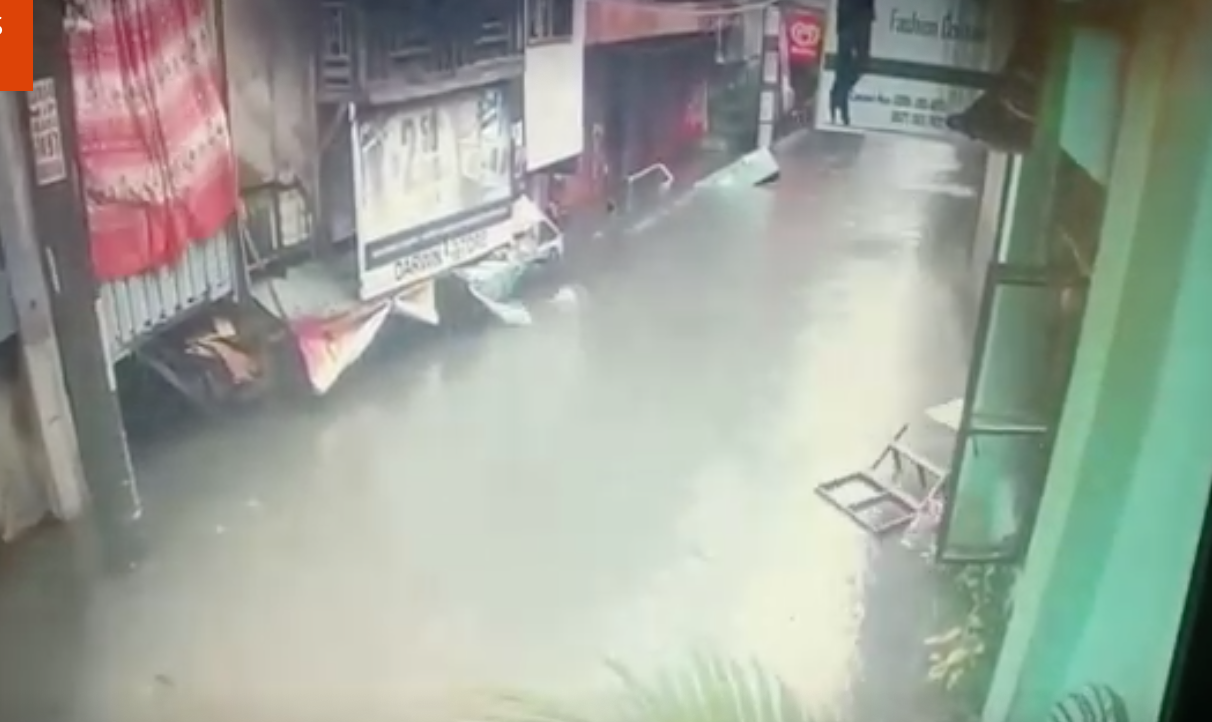 เปิดภาพฤทธิ์ ‘พายุหมาอ๊อน’ ถล่มฟิลิปปินส์ จับตาทวีกำลังเป็นไต้ฝุ่น เปิดภาพฤทธิ์ ‘พายุหมาอ๊อน’ ถล่มฟิลิปปินส์ จับตาทวีกำลังเป็นไต้ฝุ่น