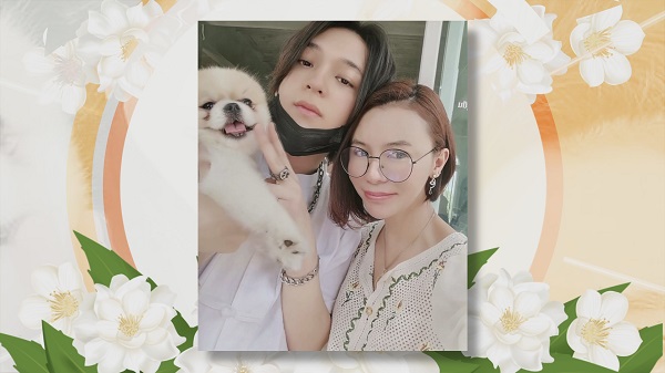 เต๋า เศรษฐพงศ์ นำทีมน้องๆในค่ายบอกรักคุณแม่ออนไลน์ (มีคลิป) เต๋า เศรษฐพงศ์ นำทีมน้องๆในค่ายบอกรักคุณแม่ออนไลน์ (มีคลิป)