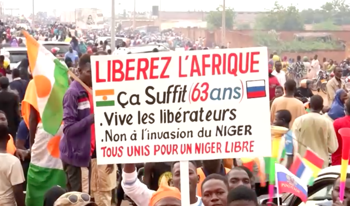 ไนเจอร์ก่อรัฐประหาร กักบริเวณทูตฝรั่งเศสเป็นตัวประกัน ไนเจอร์ก่อรัฐประหาร กักบริเวณทูตฝรั่งเศสเป็นตัวประกัน