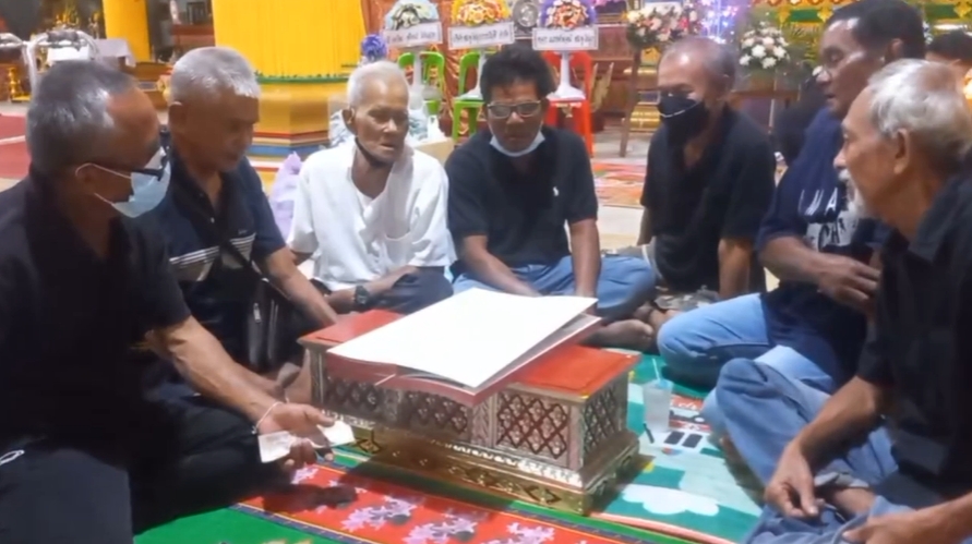 รู้จัก ประเพณี สวดพระมาลัย หนึ่งเดียวในลพบุรี มุ่งสั่งสอน คนเป็น ในงาน คนตาย  