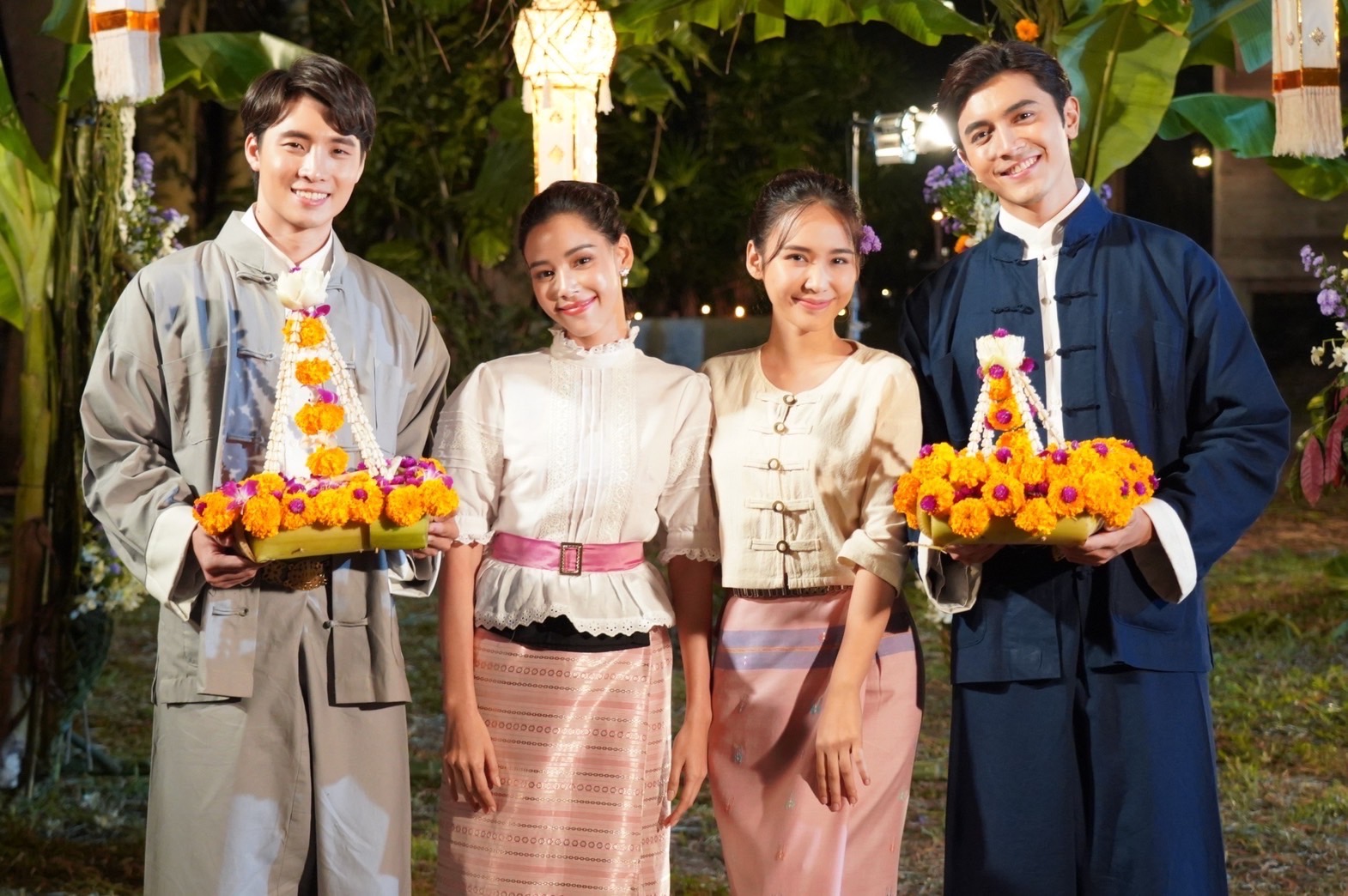 ภณ-ญดา-มีน-ตูน สืบสานประเพณีลอยกระทง