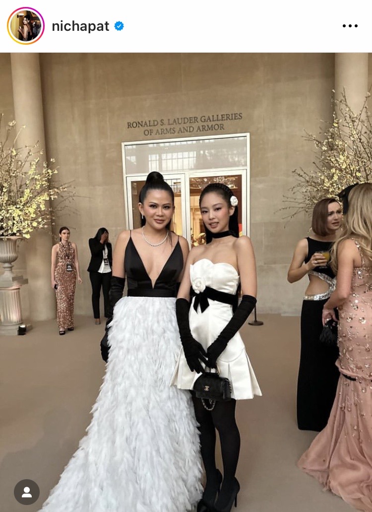 กระทบไหล่ไอดอลรัวๆ!! 'ป่าน ณิชาภัทร' พบ 'ลิซ่า - วี BTS - ฮยอนจิน Stray Kids' กระทบไหล่ไอดอลรัวๆ!! 'ป่าน ณิชาภัทร' พบ 'ลิซ่า - วี BTS - ฮยอนจิน Stray Kids'