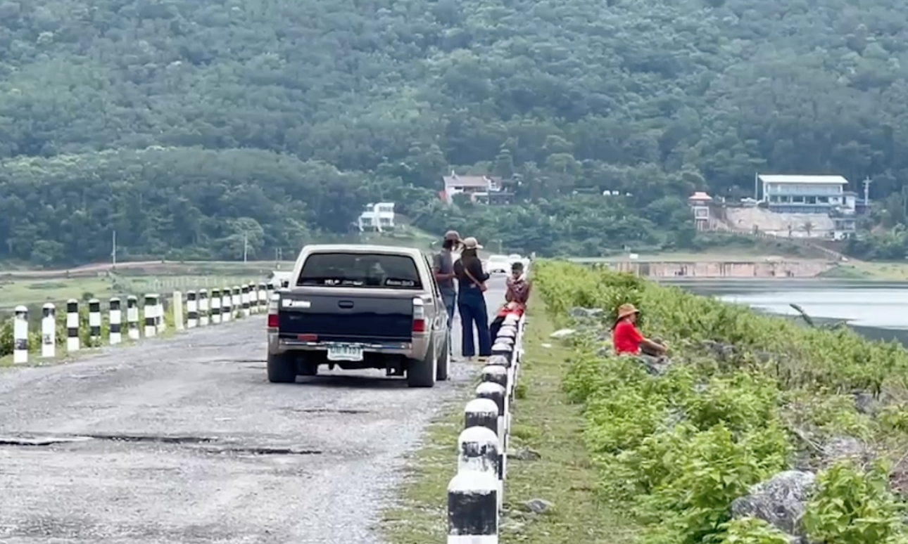 รู้จักเขื่อนกระทูนสวิตเซอร์แลนด์แดนใต้ นทท.แห่เสิร์ซ Google รู้จักเขื่อนกระทูนสวิตเซอร์แลนด์แดนใต้ นทท.แห่เสิร์ซ Google