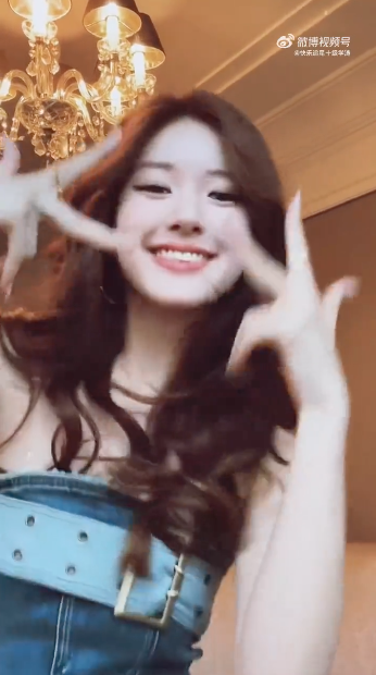 จึ้งอะไรเบอร์นี้!! นางเอกจีน ‘จ้าวลู่ซือ’ ปล่อยสเต็ปเพลง ‘มองนานๆ’ ทำหนุ่มๆ ตาค้าง จึ้งอะไรเบอร์นี้!! นางเอกจีน ‘จ้าวลู่ซือ’ ปล่อยสเต็ปเพลง ‘มองนานๆ’ ทำหนุ่มๆ ตาค้าง