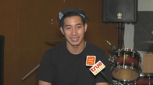 “โตโน่” ลุยซ้อมคอนเสิร์ตออนไลน์หารายได้ช่วยเหลือเต่าทะเล (มีคลิป)