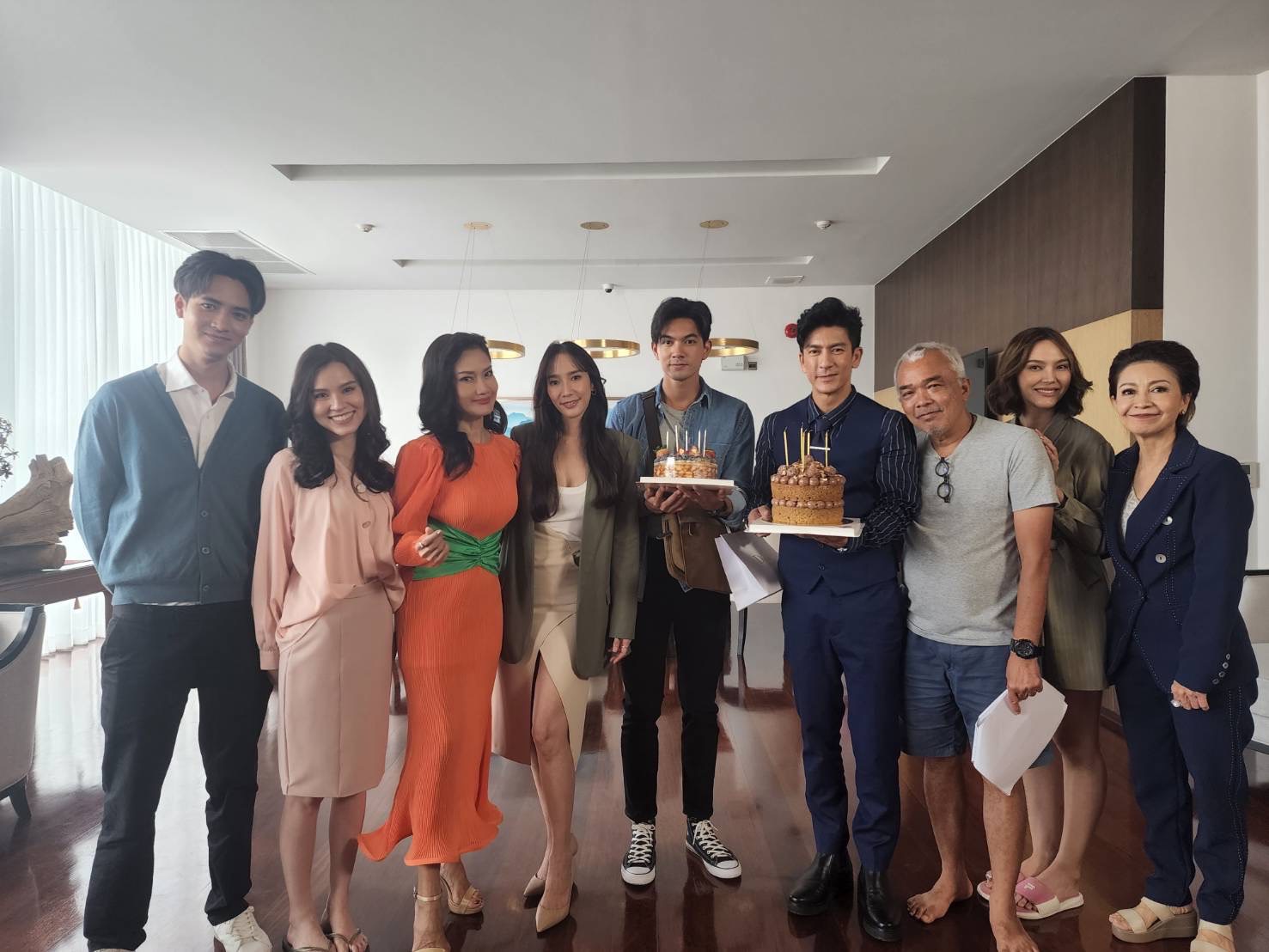 เข้ม หัสวีร์ปลื้มหนัก! ติ๊ก-อั้ม ยกเค้กเซอร์ไพรส์วันเกิดกลางกองละคร