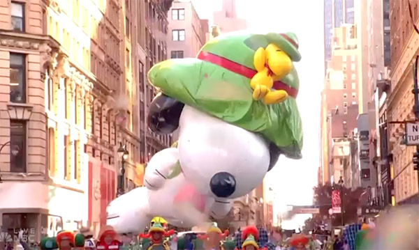 ‘วันขอบคุณพระเจ้า’ นิวยอร์กจัดขบวนพาเหรดเฉลิมฉลองตระการตา ‘วันขอบคุณพระเจ้า’ นิวยอร์กจัดขบวนพาเหรดเฉลิมฉลองตระการตา