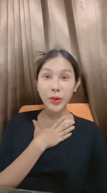  ทิพย์  - แม่หญิงลี ตีกันกลางไลฟ์  ลั่น! พูดมาเลยหนูไม่ดีตรงไหน