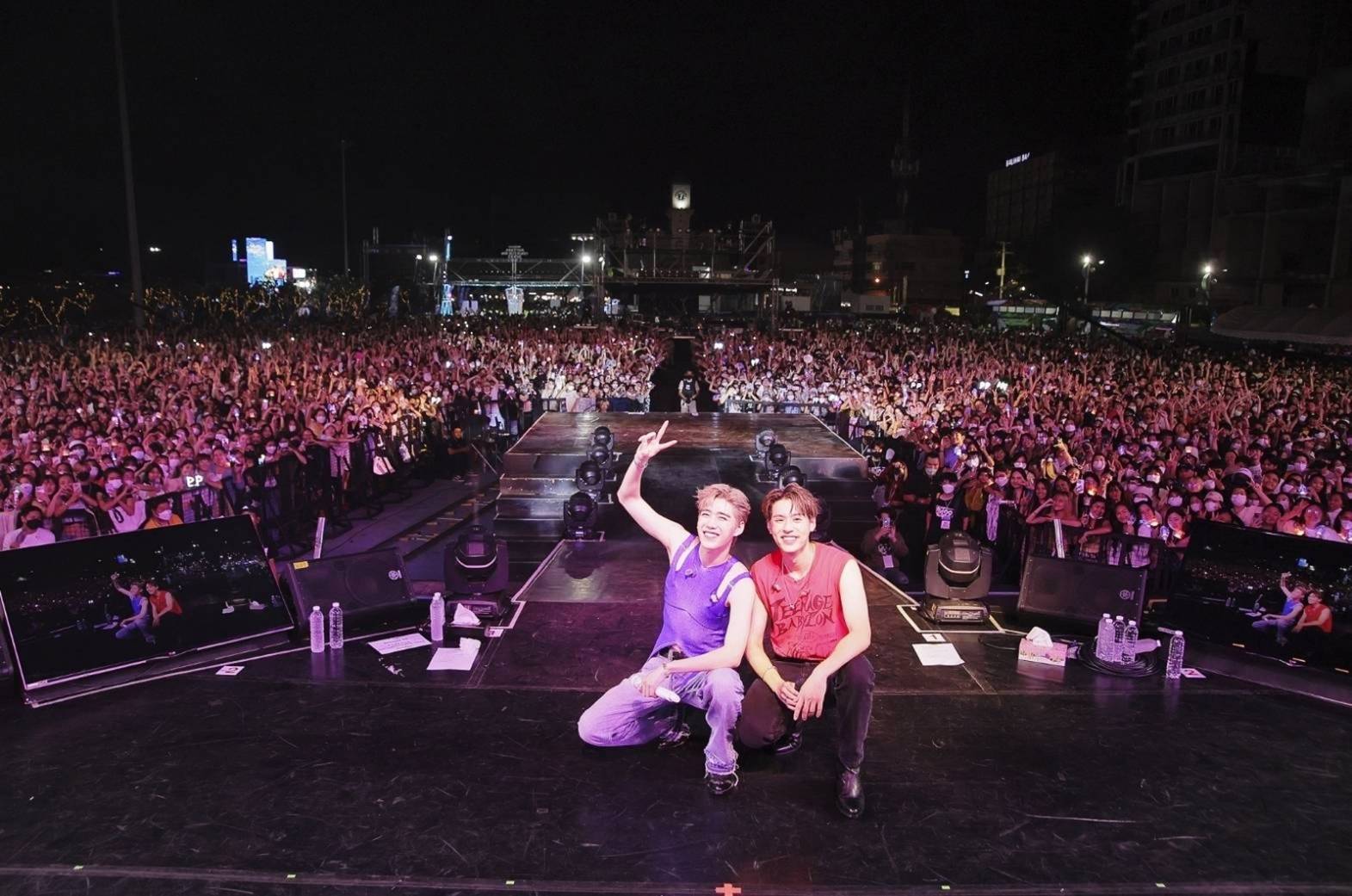 พีพี-บิวกิ้น เสิร์ฟโมเมนต์หวานกลางคอนเสิร์ต