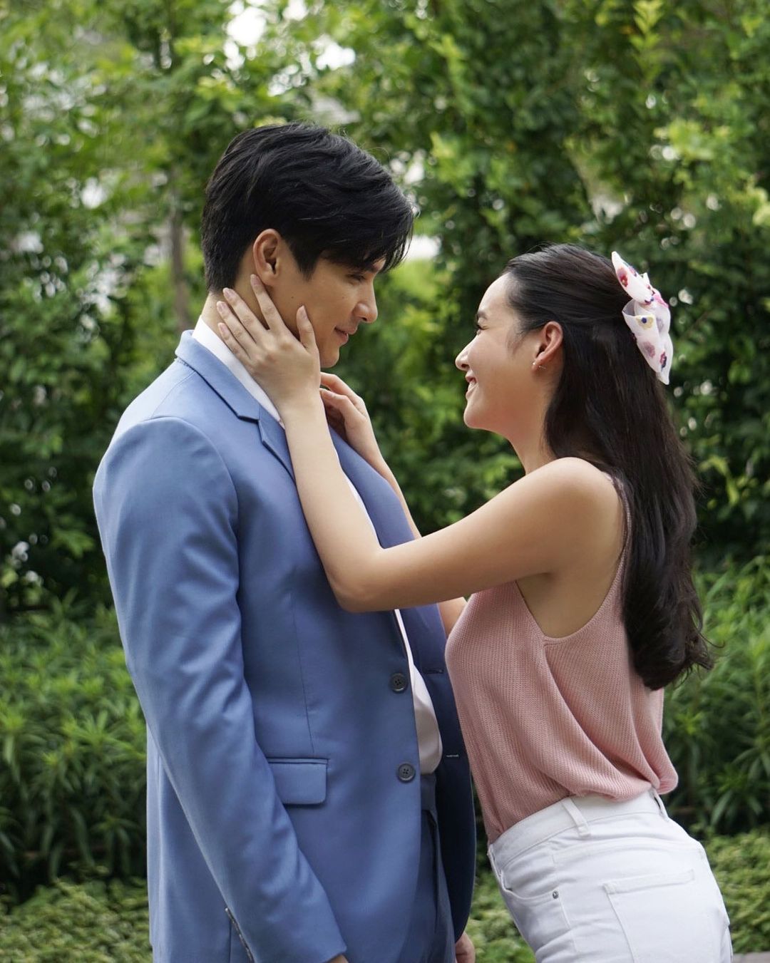  “เข้ม หัสวีร์” ไม่หวง “มุกดา” หวนจิ้น “ไมค์ ภัทรเดช” (มีคลิป)  