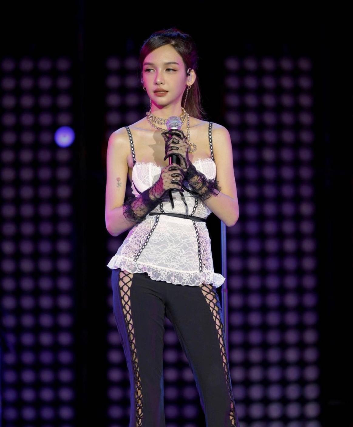 ข่าวนี้จริงไหม?... ควันบุหรี่มือ 2 ทำเส้นเสียงอักเสบ ข่าวนี้จริงไหม?... ควันบุหรี่มือ 2 ทำเส้นเสียงอักเสบ